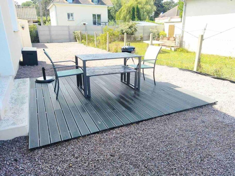 « L'hilo » 4 Personnes A 250 M De La *